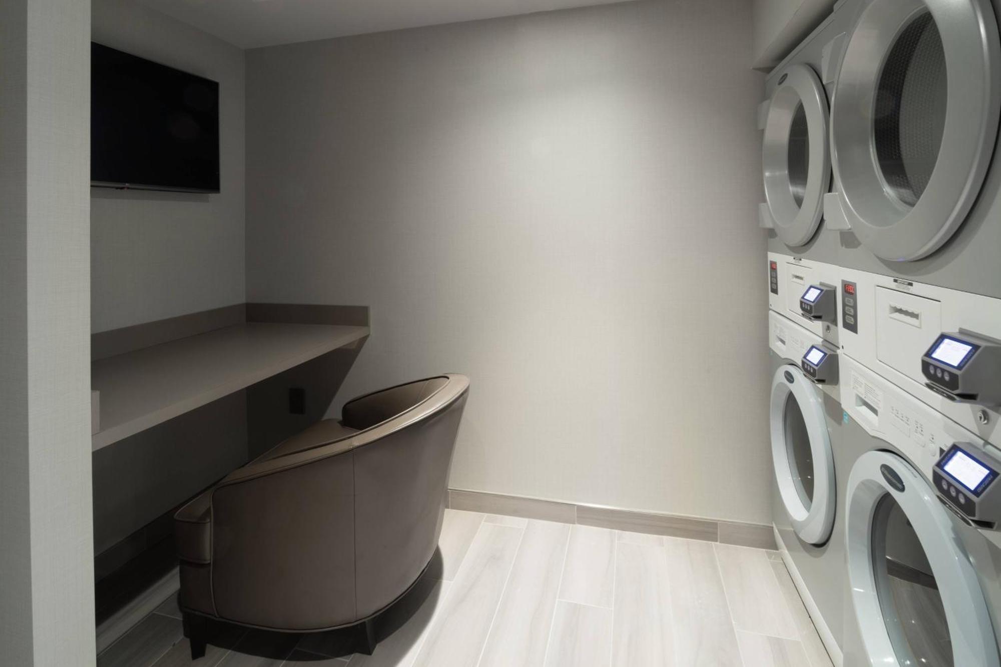 Residence Inn By Marriott Boston Уолтъм Екстериор снимка